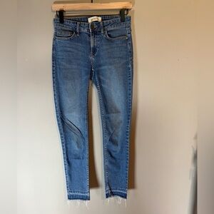 Calvin Klein Ankle Skinny Jeans Size 2